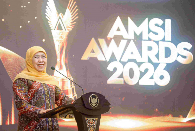 Khofifah Terima Apresiasi Nyala Jurnalisme di AMSI Awards 2026, Titipkan Pesan Jaga Kualitas Berita