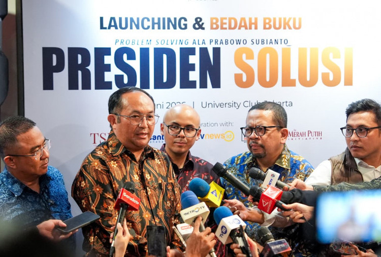 Menyelami Pola Pikir di Balik Gerak Cepat Prabowo Lewat Buku Presiden Solusi