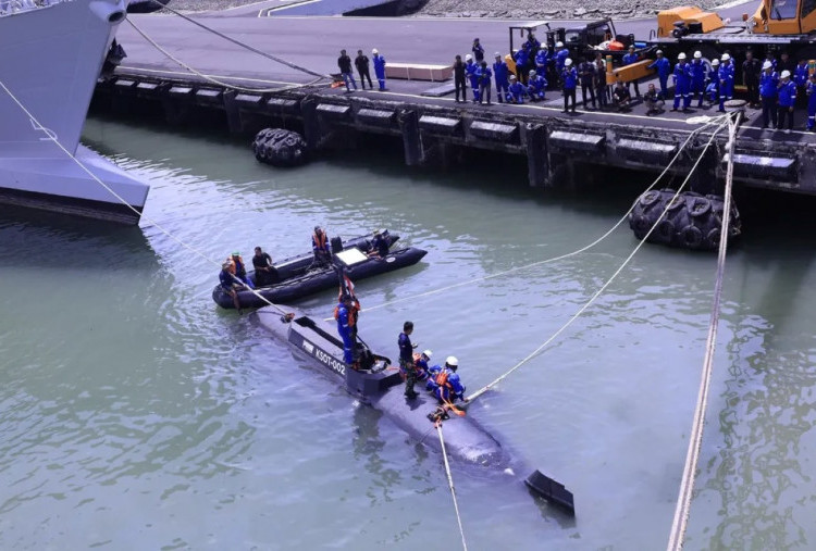 Uji Tembak Perdana Kapal Selam Tanpa Awak, Torpedo Meluncur dari KSOT-002