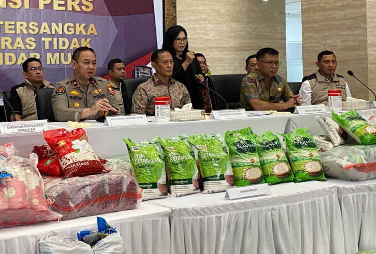 Inilah 3 Tersangka Kasus Beras Premium Palsu