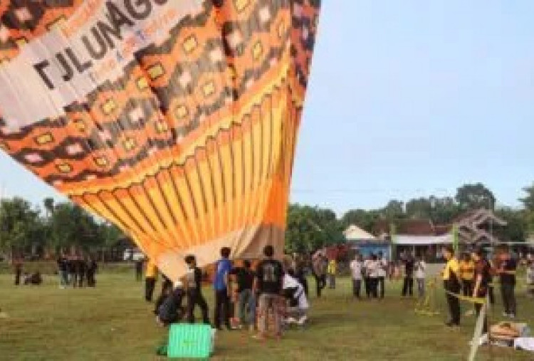 Polres Tulungagun Latih Balon Udara yang Aman