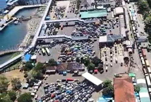 Potret Antrean Kendaraan di Pelabuhan Gilimanuk, Basarnas Siaga Evakuasi