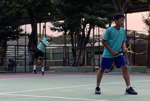 Disway Tennis Junior 2023: Tak Banyak Persiapan, Fahrezi/Wahyu Lolos ke Semifinal