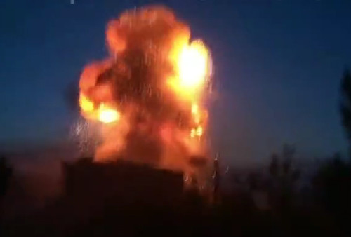 Ukraina Bombardir Gudang Senjata Rusia, Ratusan Prajurit Tewas! 