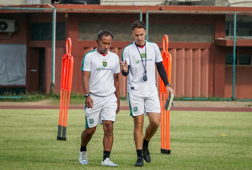 Persebaya vs PSM di GBT, Paul Munster Titip Hal Ini ke Skuad Bajol Ijo