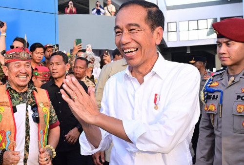 Kelakar Jokowi Saat Ditanya Isu Masuk Golkar