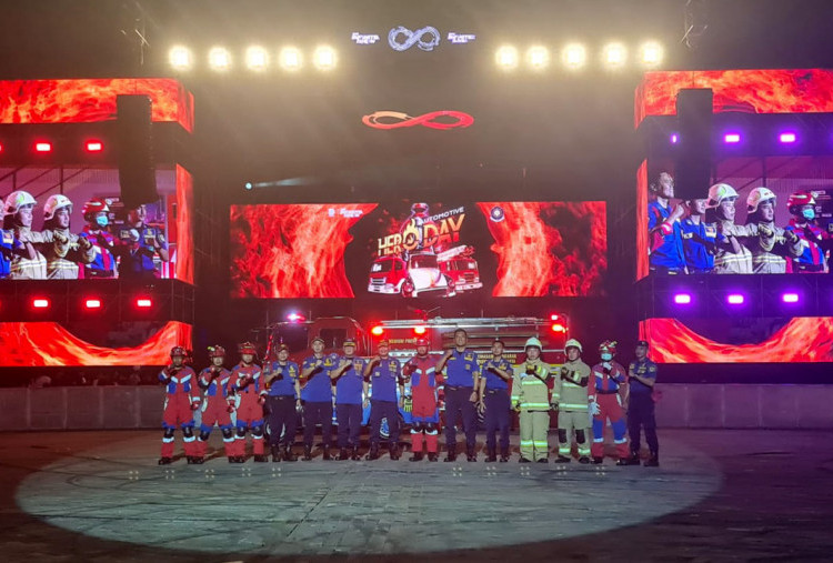 Damkar DKI Jakarta, Oplet Si Doel dan Wagub Rano Karno Meriahkan Infinite Show IIMS 2026