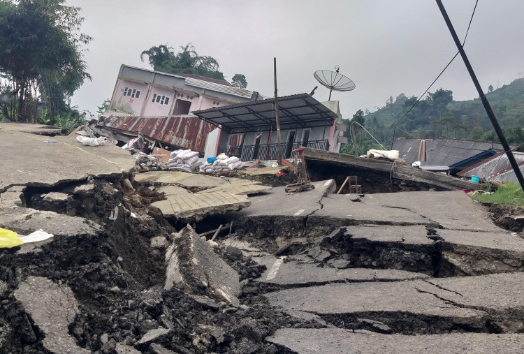 Ngeri! Bencana Tanah Bergerak di Banjarnegara, 16 Rumah Rusak Berat dan 39 Terancam 