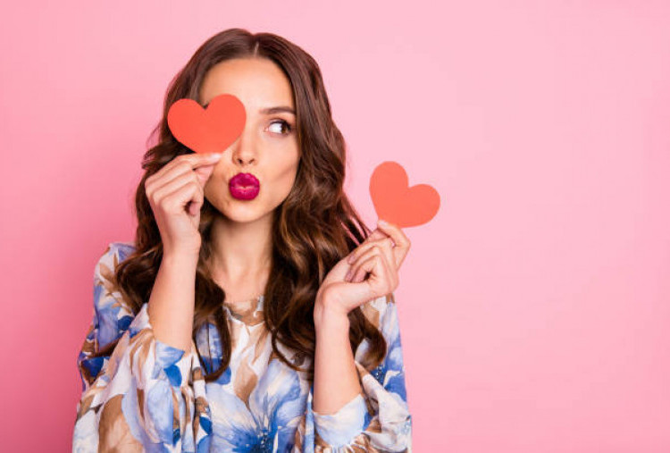 5 Ide Outfit Valentine untuk Tampil Cantik dan Menarik