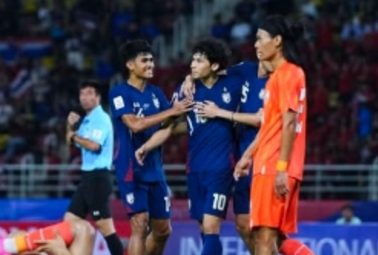 Ben Davis Bawa Thailand Atasi India 2-0