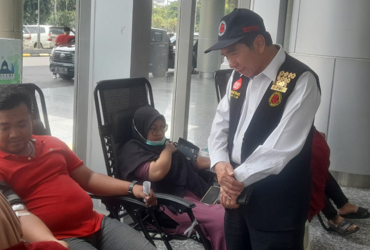 Jemput Bola di Exhibition Hall Grand City Surabaya, Aksi Donor Darah Banjir Peminat 