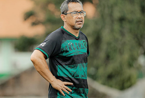 Persebaya Vs Arema FC Bakal Digelar di Jakarta, Aji Santoso Ragukan Stiker Andalan Tampil