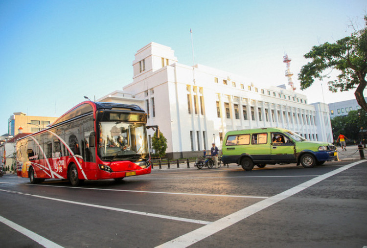 Ekonomi Surabaya Tumbuh 5,76 Persen di 2024, Sektor Jasa dan Industri Jadi Penopang 