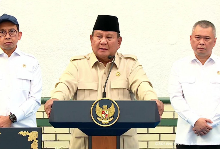 Di Stasiun Tawang Prabowo Singgung Pembangunan Kereta Jalur Trans Sumatera dan Kalimantan Railway