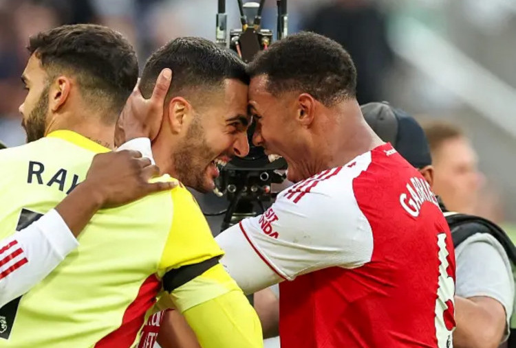 Newcastle vs Arsenal 1-2, Gol Telat Merino-Gabriel Amankan 3 Poin The Gunners