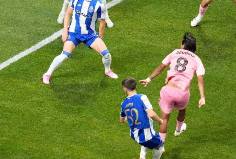 Inter Miami Comeback 2-1 Lawan Porto Berkat Gol Indah Messi 