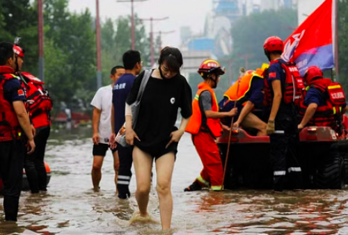 Banjir Besar Tiongkok, Nyaris Sejuta Warga Beijing dan Heibei Dievakuasi