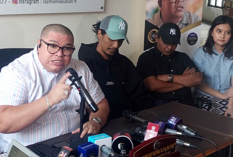 Tuduhan Vadel Badjideh Hamili dan Menyuruh Lolly Aborsi Segera Dilaporkan Razman ke Kementerian PPA