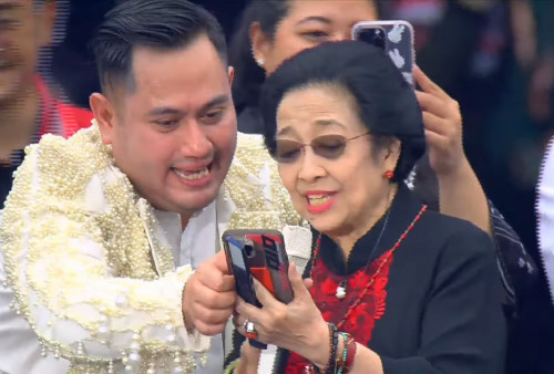 Megawati Nyanyi dengan Nassar di Kampanye Ganjar-Mahfud Semarang 