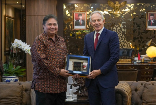 Terima Kunjungan Mantan Perdana Menteri Inggris Tony Blair, Menko Airlangga Bahas Stabilitas Geopolitik