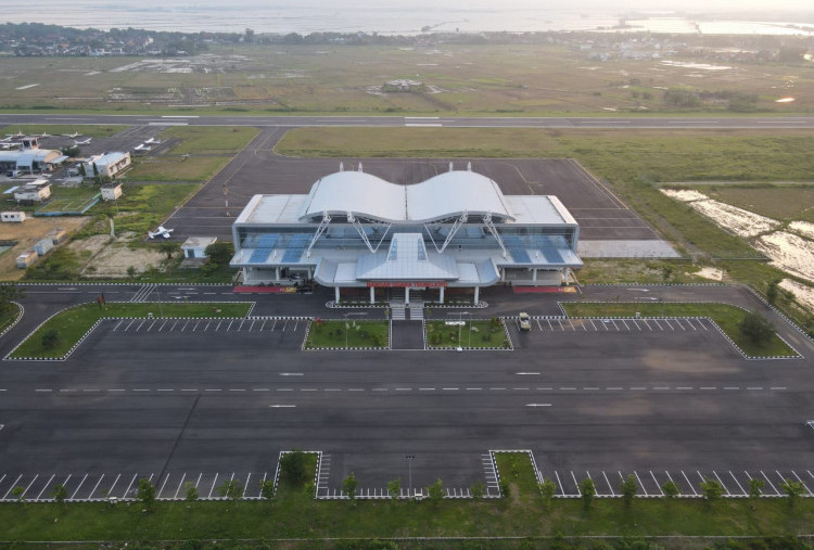 Pemprov Usulkan Perpanjangan Landasan Pacu Bandara Jember dan Sumenep