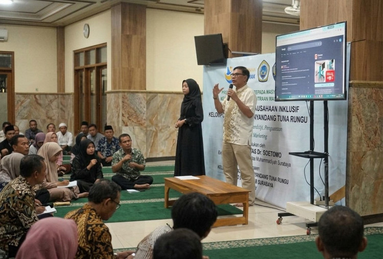 Penyandang Tuna Rungu Surabaya Dibekali Keterampilan Usaha dan Digital Marketing