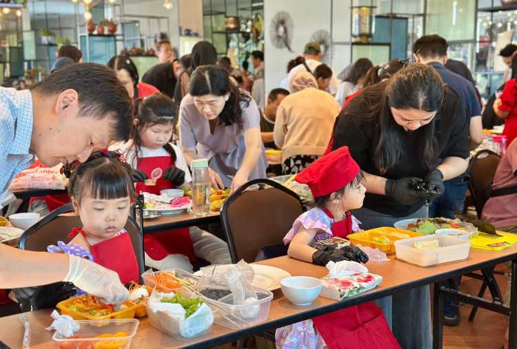 Rayakan Hari Anak Nasional, Swiss-Belinn Airport Surabaya Ajak Anak Berkreasi dengan Mi Sehat