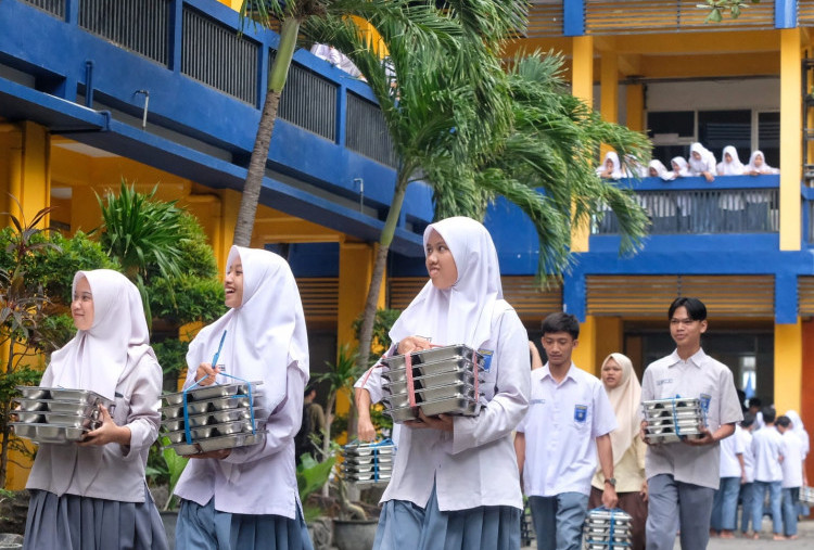 10 Mitra Baru Jadi Vendor Program MBG di Surabaya, 1 Mitra Layani 3.000 Siswa