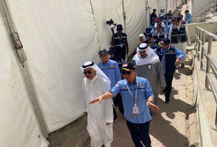 Waspada Heatstroke, Jamaah Haji Diminta Bertahan di Tenda saat Wukuf di Arafah