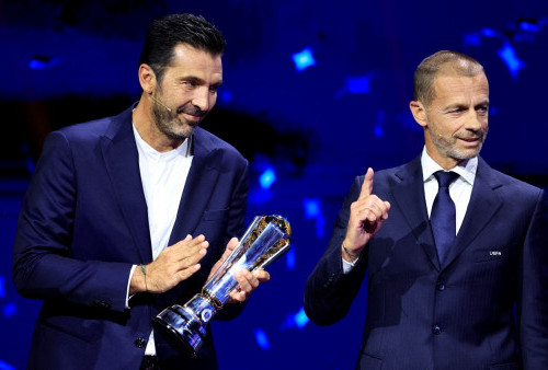 Gianlugi Buffon Raih UEFA President's Awards, Simbol Konsisten dan Kesetiaan! 