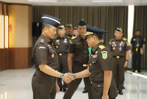 Lantik Laksma Farid Ma'ruf, Jampidmil Kejagung Harap Sinergi Kejaksaan dan TNI Ditingkatkan