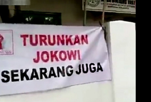 Spanduk Turunkan Jokowi Beredar di Kampung Halamannya, Netizen: Banteng Mulai Marah