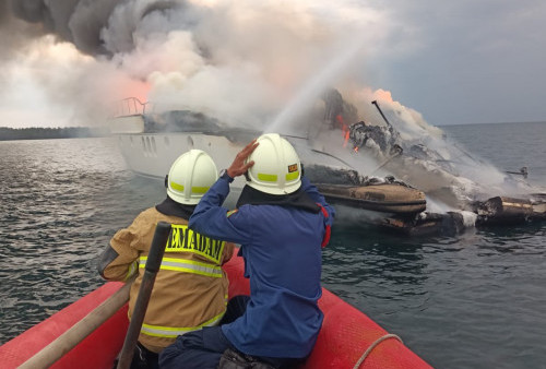 Kapal Pesiar di Pulau Harapan Kepulauan Seribu Terbakar, Dua Unit Damkar Dikerahkan 