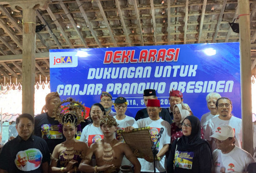Ratusan Alumni Unair Bentuk JaKA, Dukung  Ganjar Pranowo di Pilpres 2024
