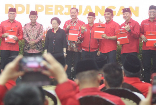 PDIP Beri Surat Rekomendasi kepada 305 Calon Kepala Daerah, Berikut Daftar Nama untuk Provinsi!