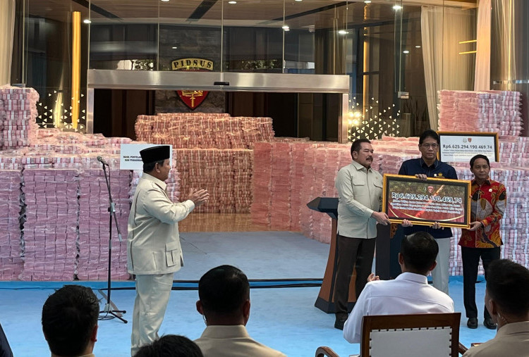 Satgas PKH Tancap Gas, Tertibkan 4 Juta Hektare Hutan: Rp6,6 T Masuk Kas Negara