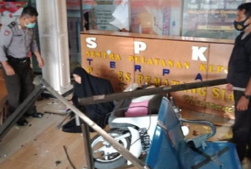 Fakta Baru! Wanita Penabrak SPKT Polres Pematang Siantar Ternyata Anak Purnawirawan