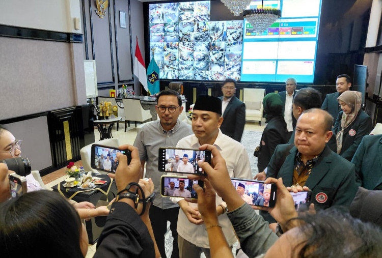 Perketat Beasiswa Pemuda Tangguh, Eri Cahyadi Gandeng PTN–PTS untuk Cegah Salah Sasaran