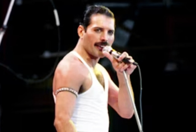 Piano dan Mikrofon Freddie Mercury Dilelang hingga Rp9,65 Miliar