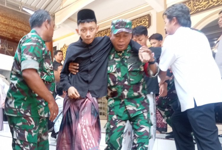 Akibat keracunan Massal, Santri Ponpes Manbaul Hikam Sidoarjo Diliburkan Seminggu