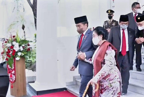 Mesra, Dapat Laporan Hubungannya Renggang dengan Presiden Jokowi, Megawati Hanya Tersenyum 