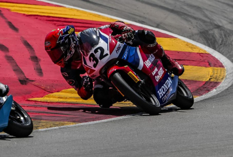 Veda Ega Finis P6 di JuniorGP Aragon, Kiandra Bangkit dari Penalti