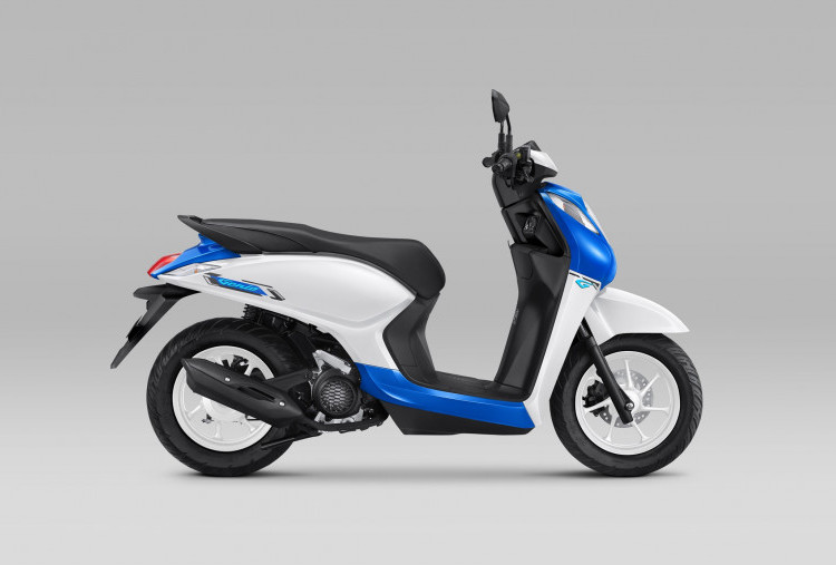 Gaya Kalcer Maksimal! Honda Genio Segarkan Tampilan Retro Pakai Warna Baru