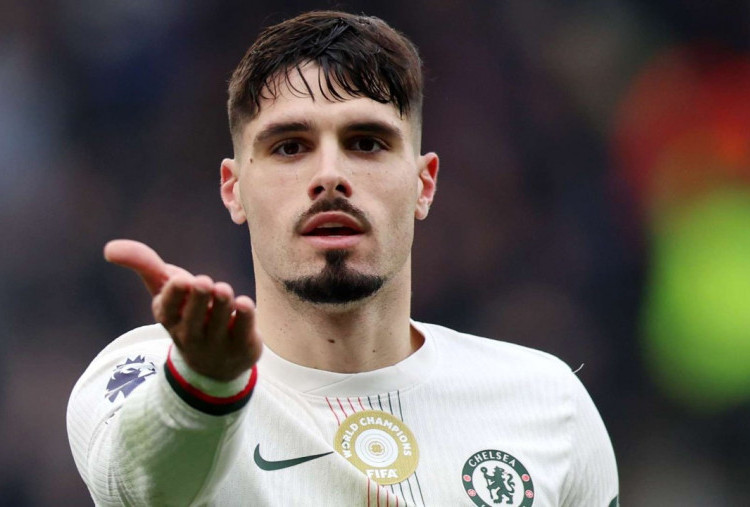 Barcelona Pantau Situasi Pedro Neto di Chelsea, Flick Mau Tambah Stok Penyerang