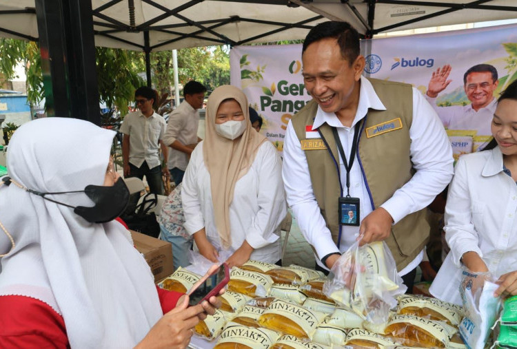 BULOG Dukung GPM Nasional  di 38 Provinsi, Beras dan Minyak Dijual Terjangkau bagi Masyarakat