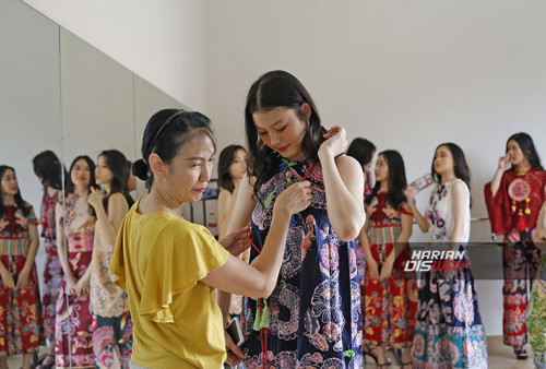 Finalis Cici Jatim Kenakan Dress dari Kain Gendongan, Bukti Akulturasi Budaya 