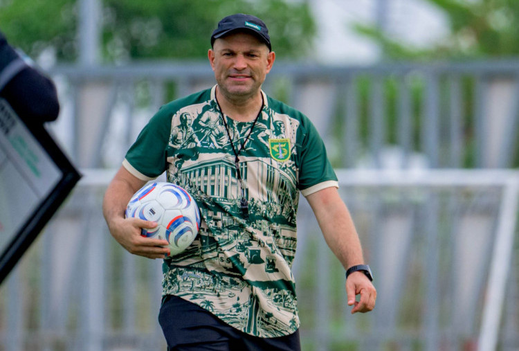 Persebaya vs Persijap: Tavares Masih Dipusingkan Jadwal Padat dan Recovery Pemain