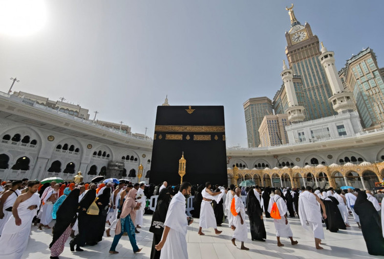Suhu Arab Saudi Bisa Tembus 44 Derajat Celcius, Jamaah Haji Indonesia Diimbau Tak Paksakan Diri Beribadah