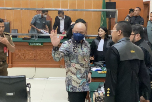 Sidang Banding Vonis Teddy Minahasa, Majelis Hakim Bacakan Alasan Sidang  Sempat Ditunda