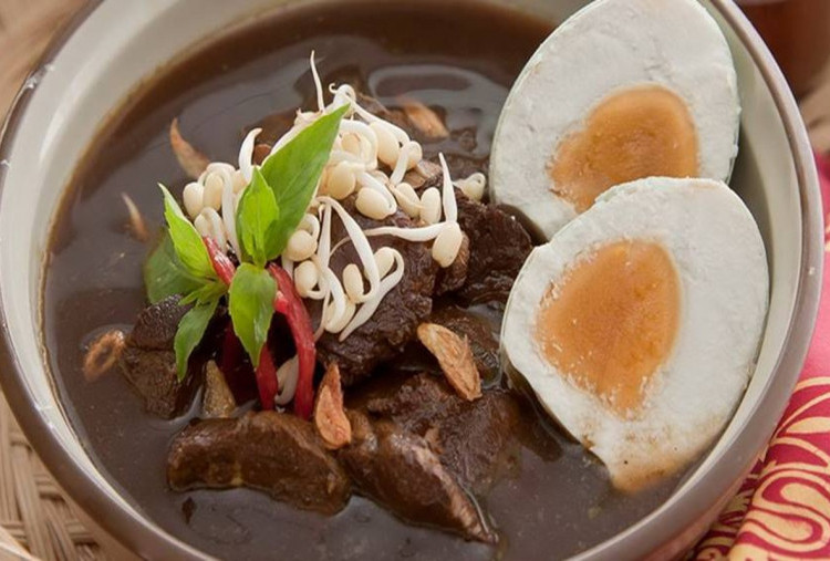 15 Tempat Makan Enak di Surabaya, Surga Kuliner Pedas dan Legendaris!